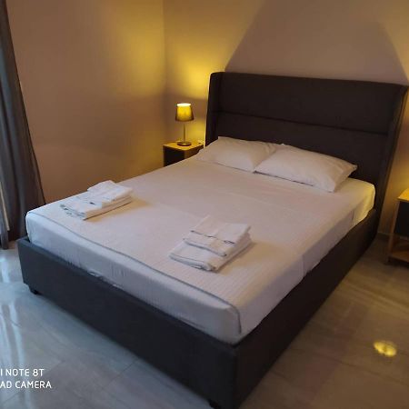 Lavender And Sea Villa เนอาโปติไดอา ภายนอก รูปภาพ
