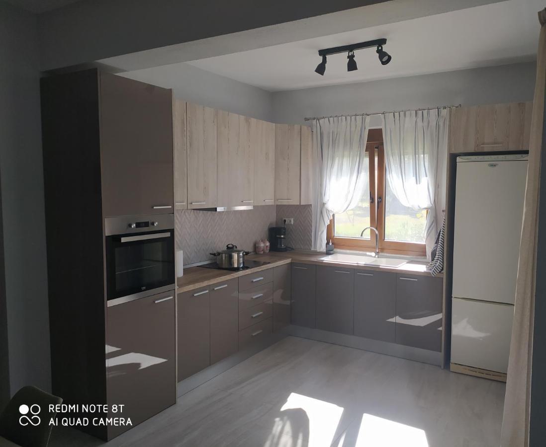Lavender And Sea Villa เนอาโปติไดอา ภายนอก รูปภาพ