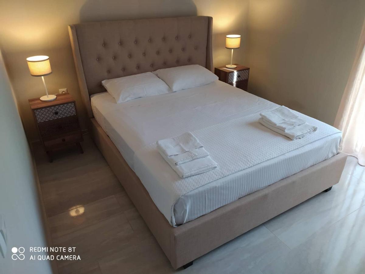 Lavender And Sea Villa เนอาโปติไดอา ภายนอก รูปภาพ