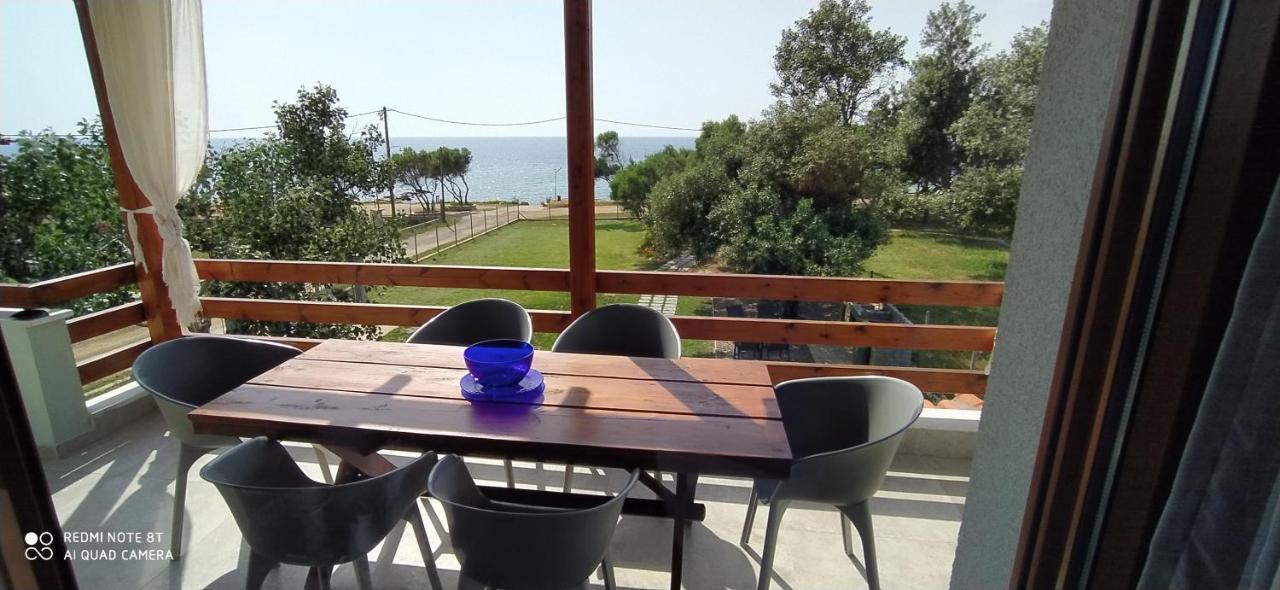 Lavender And Sea Villa เนอาโปติไดอา ภายนอก รูปภาพ